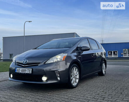 Серый Тойота Приус, объемом двигателя 1.8 л и пробегом 289 тыс. км за 11500 $, фото 3 на Automoto.ua