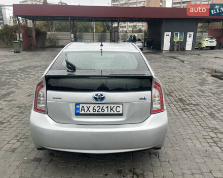 Серый Тойота Приус, объемом двигателя 1.8 л и пробегом 206 тыс. км за 10000 $, фото 5 на Automoto.ua