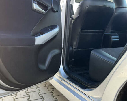 Сірий Тойота Пріус, об'ємом двигуна 1.8 л та пробігом 299 тис. км за 10700 $, фото 3 на Automoto.ua