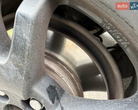 Сірий Тойота Пріус, об'ємом двигуна 1.8 л та пробігом 230 тис. км за 9500 $, фото 19 на Automoto.ua