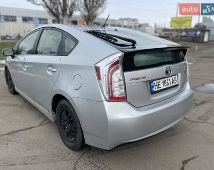 Серый Тойота Приус, объемом двигателя 1.8 л и пробегом 203 тыс. км за 11600 $, фото 3 на Automoto.ua
