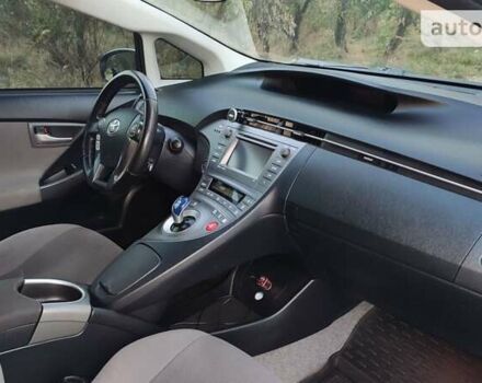 Серый Тойота Приус, объемом двигателя 1.8 л и пробегом 192 тыс. км за 13300 $, фото 33 на Automoto.ua