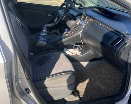 Сірий Тойота Пріус, об'ємом двигуна 1.8 л та пробігом 253 тис. км за 11000 $, фото 5 на Automoto.ua