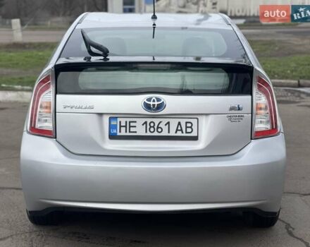 Серый Тойота Приус, объемом двигателя 1.8 л и пробегом 203 тыс. км за 11600 $, фото 4 на Automoto.ua