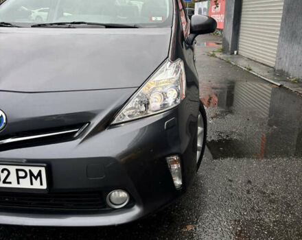 Серый Тойота Приус, объемом двигателя 1.8 л и пробегом 176 тыс. км за 14400 $, фото 2 на Automoto.ua