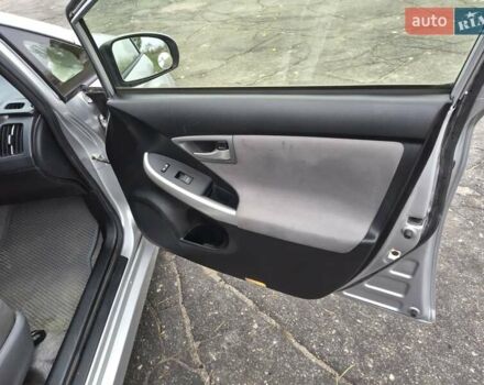 Сірий Тойота Пріус, об'ємом двигуна 1.8 л та пробігом 240 тис. км за 9990 $, фото 21 на Automoto.ua