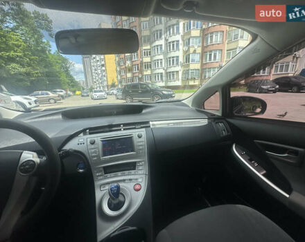Серый Тойота Приус, объемом двигателя 1.8 л и пробегом 197 тыс. км за 11900 $, фото 28 на Automoto.ua