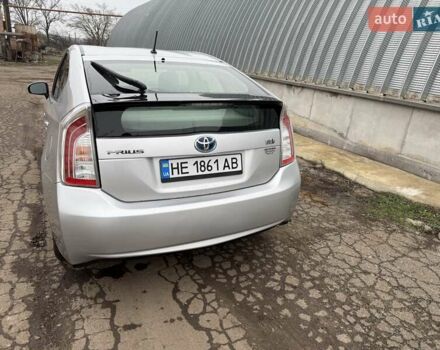 Серый Тойота Приус, объемом двигателя 1.8 л и пробегом 327 тыс. км за 11700 $, фото 4 на Automoto.ua