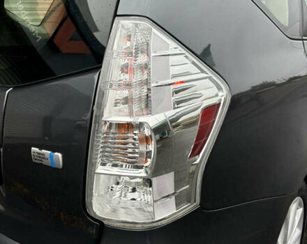 Серый Тойота Приус, объемом двигателя 1.8 л и пробегом 176 тыс. км за 14400 $, фото 13 на Automoto.ua