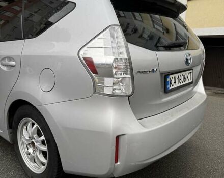 Серый Тойота Приус, объемом двигателя 1.8 л и пробегом 283 тыс. км за 11500 $, фото 15 на Automoto.ua