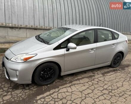 Серый Тойота Приус, объемом двигателя 1.8 л и пробегом 327 тыс. км за 11700 $, фото 1 на Automoto.ua