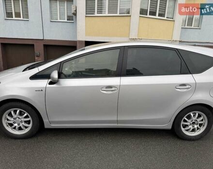 Серый Тойота Приус, объемом двигателя 1.8 л и пробегом 283 тыс. км за 11500 $, фото 5 на Automoto.ua