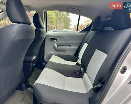 Серый Тойота Приус, объемом двигателя 1.5 л и пробегом 228 тыс. км за 12490 $, фото 27 на Automoto.ua