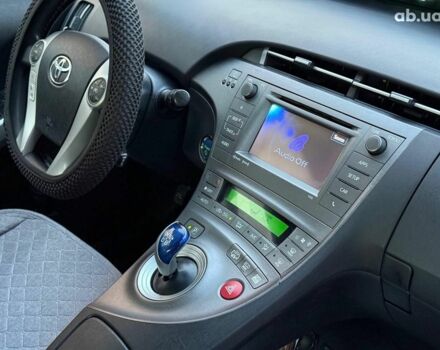 Тойота Приус 2014 в Одессе на Automoto.ua Серый Тойота Приус, объемом двигателя 1.8 л и пробегом 186 тыс. км за 11490 $, фото 16 на Automoto.ua