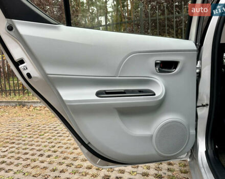 Серый Тойота Приус, объемом двигателя 1.5 л и пробегом 228 тыс. км за 12490 $, фото 26 на Automoto.ua