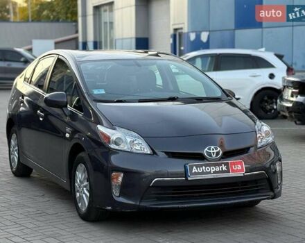 Серый Тойота Приус, объемом двигателя 1.8 л и пробегом 186 тыс. км за 11490 $, фото 2 на Automoto.ua