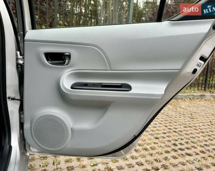 Серый Тойота Приус, объемом двигателя 1.5 л и пробегом 228 тыс. км за 12490 $, фото 30 на Automoto.ua