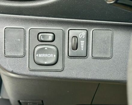 Сірий Тойота Пріус, об'ємом двигуна 1.5 л та пробігом 225 тис. км за 11799 $, фото 10 на Automoto.ua