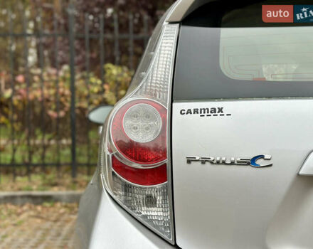 Серый Тойота Приус, объемом двигателя 1.5 л и пробегом 228 тыс. км за 12490 $, фото 16 на Automoto.ua