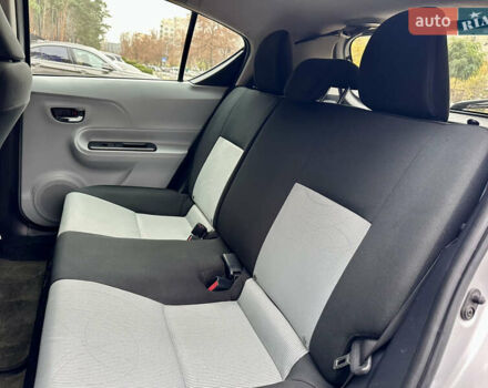 Серый Тойота Приус, объемом двигателя 1.5 л и пробегом 228 тыс. км за 12490 $, фото 28 на Automoto.ua