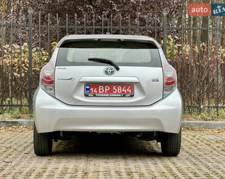 Серый Тойота Приус, объемом двигателя 1.5 л и пробегом 228 тыс. км за 12490 $, фото 15 на Automoto.ua