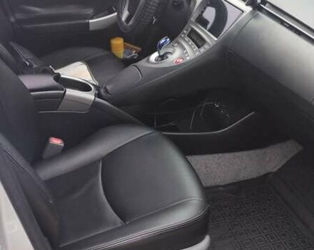 Серый Тойота Приус, объемом двигателя 1.8 л и пробегом 290 тыс. км за 11900 $, фото 5 на Automoto.ua