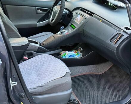 Тойота Приус 2014 в Одессе на Automoto.ua Серый Тойота Приус, объемом двигателя 1.8 л и пробегом 186 тыс. км за 11490 $, фото 14 на Automoto.ua