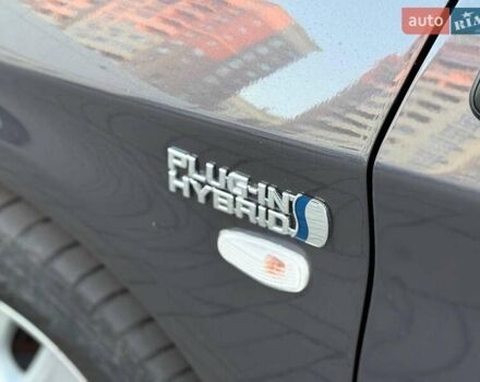 Серый Тойота Приус, объемом двигателя 1.8 л и пробегом 186 тыс. км за 11490 $, фото 4 на Automoto.ua