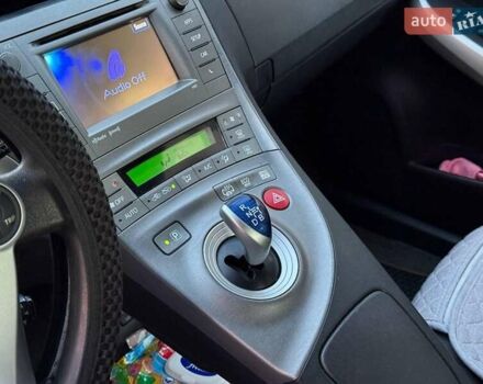 Серый Тойота Приус, объемом двигателя 1.8 л и пробегом 186 тыс. км за 11490 $, фото 10 на Automoto.ua