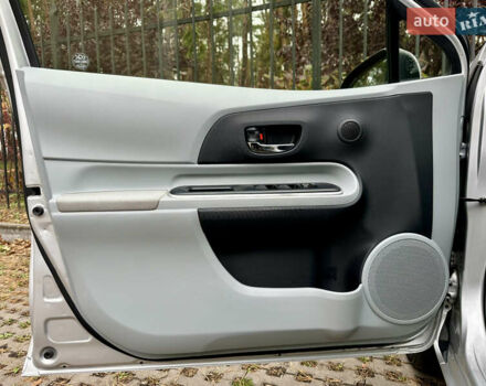 Серый Тойота Приус, объемом двигателя 1.5 л и пробегом 228 тыс. км за 12490 $, фото 22 на Automoto.ua