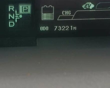 Серый Тойота Приус, объемом двигателя 1.8 л и пробегом 117 тыс. км за 12000 $, фото 4 на Automoto.ua