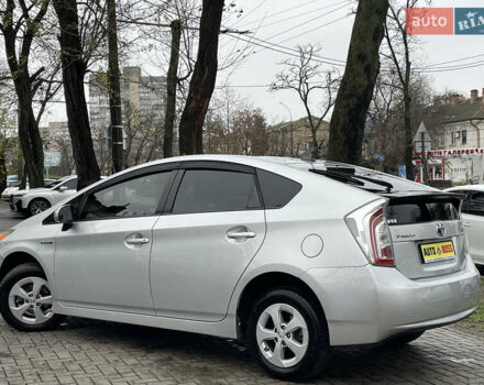 Серый Тойота Приус, объемом двигателя 1.8 л и пробегом 116 тыс. км за 12500 $, фото 7 на Automoto.ua