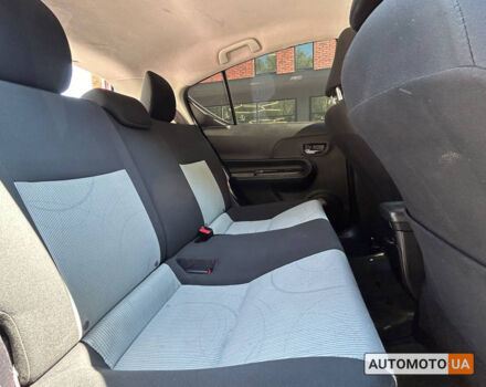 Серый Тойота Приус, объемом двигателя 1.5 л и пробегом 232 тыс. км за 9600 $, фото 14 на Automoto.ua