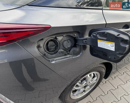 Сірий Тойота Пріус, об'ємом двигуна 1.8 л та пробігом 164 тис. км за 16500 $, фото 11 на Automoto.ua