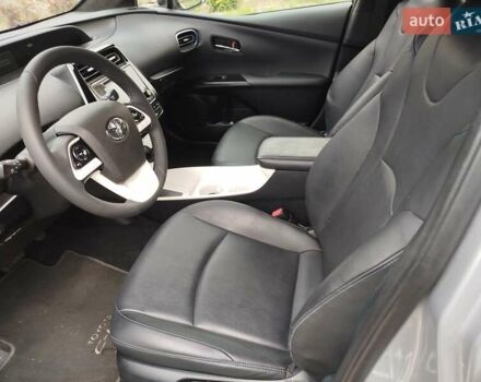 Серый Тойота Приус, объемом двигателя 1.8 л и пробегом 165 тыс. км за 17700 $, фото 4 на Automoto.ua