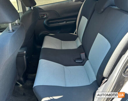 Серый Тойота Приус, объемом двигателя 1.5 л и пробегом 232 тыс. км за 9600 $, фото 13 на Automoto.ua