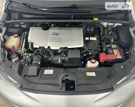 Серый Тойота Приус, объемом двигателя 1.8 л и пробегом 173 тыс. км за 17000 $, фото 6 на Automoto.ua