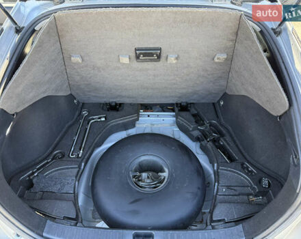 Серый Тойота Приус, объемом двигателя 1.8 л и пробегом 287 тыс. км за 15000 $, фото 26 на Automoto.ua