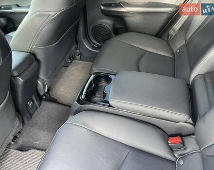 Серый Тойота Приус, объемом двигателя 1.8 л и пробегом 138 тыс. км за 16900 $, фото 45 на Automoto.ua