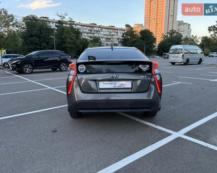 Серый Тойота Приус, объемом двигателя 1.8 л и пробегом 102 тыс. км за 16000 $, фото 5 на Automoto.ua