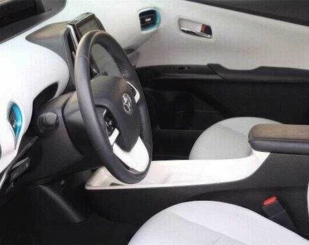 Серый Тойота Приус, объемом двигателя 1.8 л и пробегом 89 тыс. км за 10000 $, фото 9 на Automoto.ua