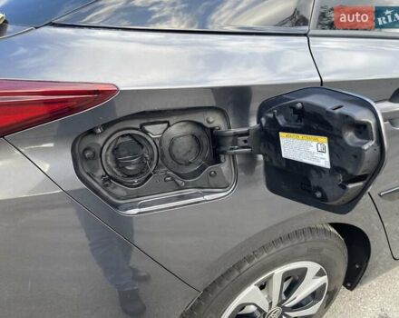 Сірий Тойота Пріус, об'ємом двигуна 1.8 л та пробігом 138 тис. км за 17900 $, фото 29 на Automoto.ua