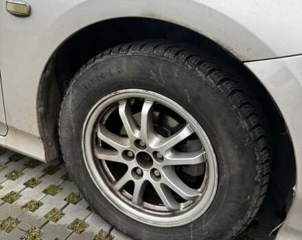 Серый Тойота Приус, объемом двигателя 1.8 л и пробегом 165 тыс. км за 16700 $, фото 9 на Automoto.ua