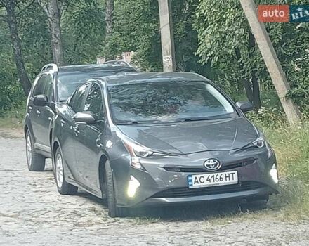 Серый Тойота Приус, объемом двигателя 1.8 л и пробегом 187 тыс. км за 17300 $, фото 2 на Automoto.ua