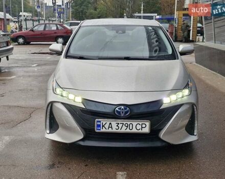 Серый Тойота Приус, объемом двигателя 1.8 л и пробегом 103 тыс. км за 17800 $, фото 1 на Automoto.ua