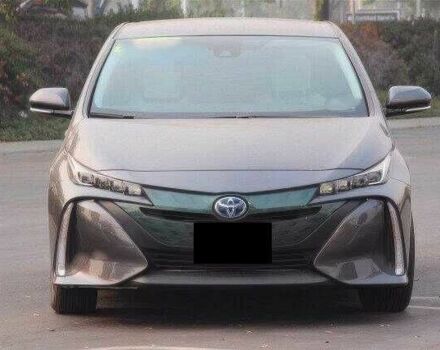 Серый Тойота Приус, объемом двигателя 1.8 л и пробегом 89 тыс. км за 10000 $, фото 1 на Automoto.ua