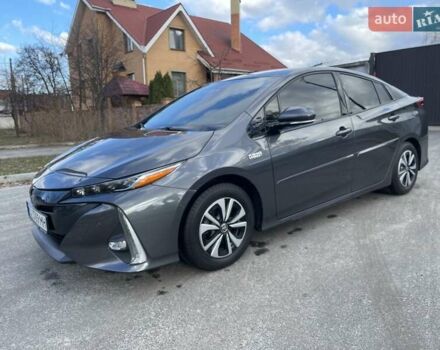 Серый Тойота Приус, объемом двигателя 1.8 л и пробегом 138 тыс. км за 16900 $, фото 2 на Automoto.ua