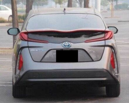 Серый Тойота Приус, объемом двигателя 1.8 л и пробегом 89 тыс. км за 10000 $, фото 5 на Automoto.ua