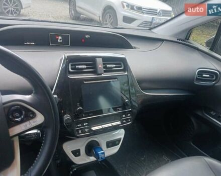 Серый Тойота Приус, объемом двигателя 1.8 л и пробегом 187 тыс. км за 17300 $, фото 11 на Automoto.ua