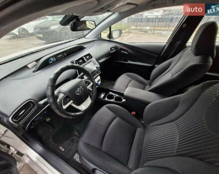 Серый Тойота Приус, объемом двигателя 1.8 л и пробегом 103 тыс. км за 17800 $, фото 6 на Automoto.ua